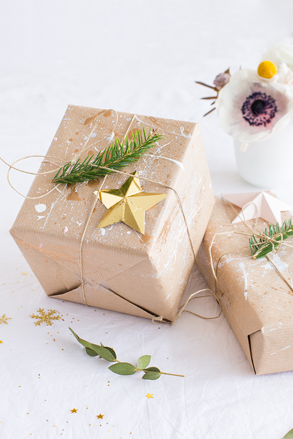 Wrapping gifts - Carnets parisiens