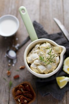 Ravioles du Dauphiné et sa sauce crémeuse