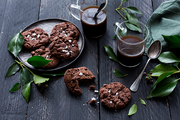 Black chocolate cookie - Carnets Parisiens