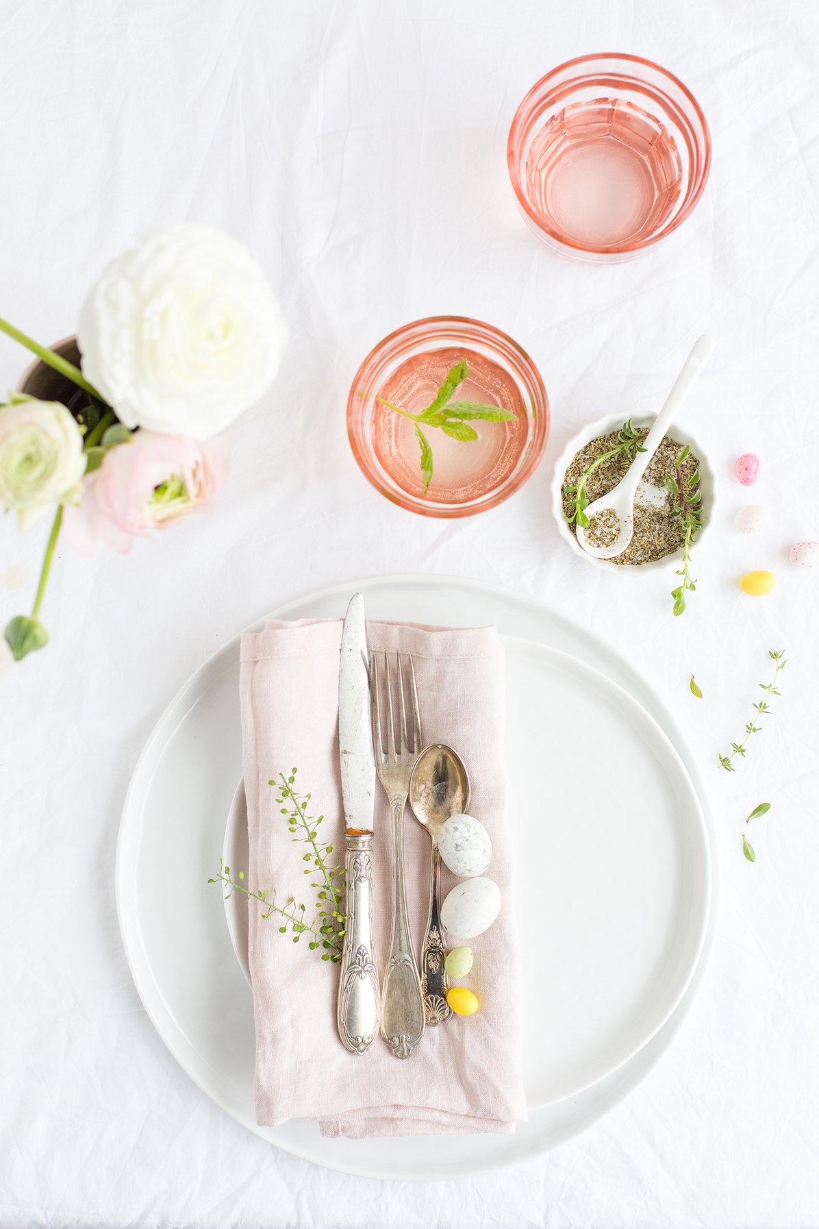 Easter table ◊ Carnets Parisiens