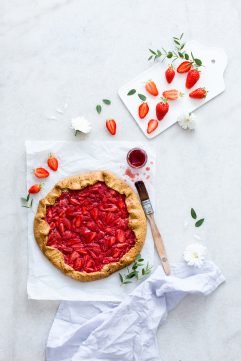 Tarte rustique aux fraises