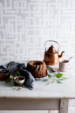 Bundt cake au chocolat et noisettes