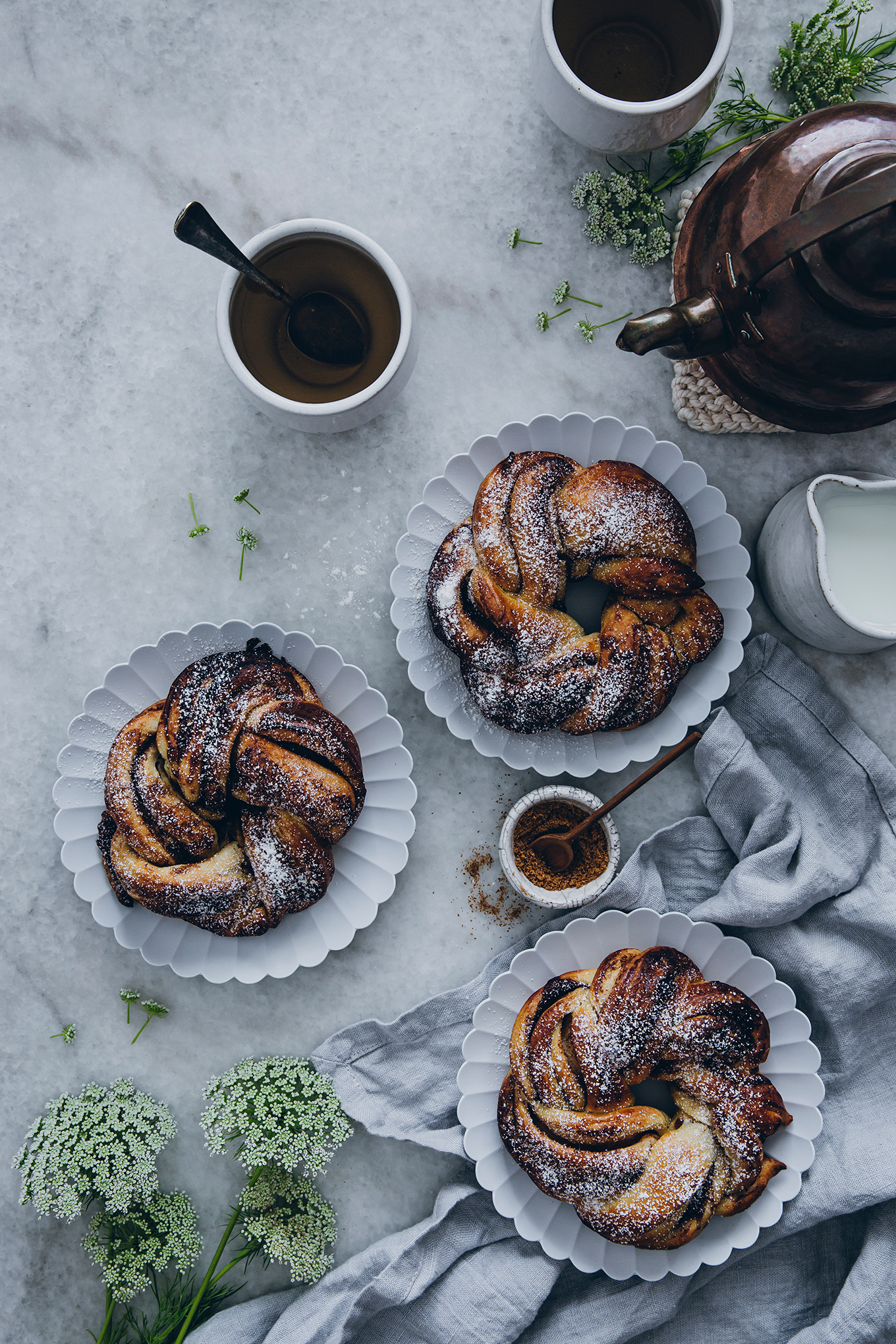 Cinnamon buns - Carnets Parisiens