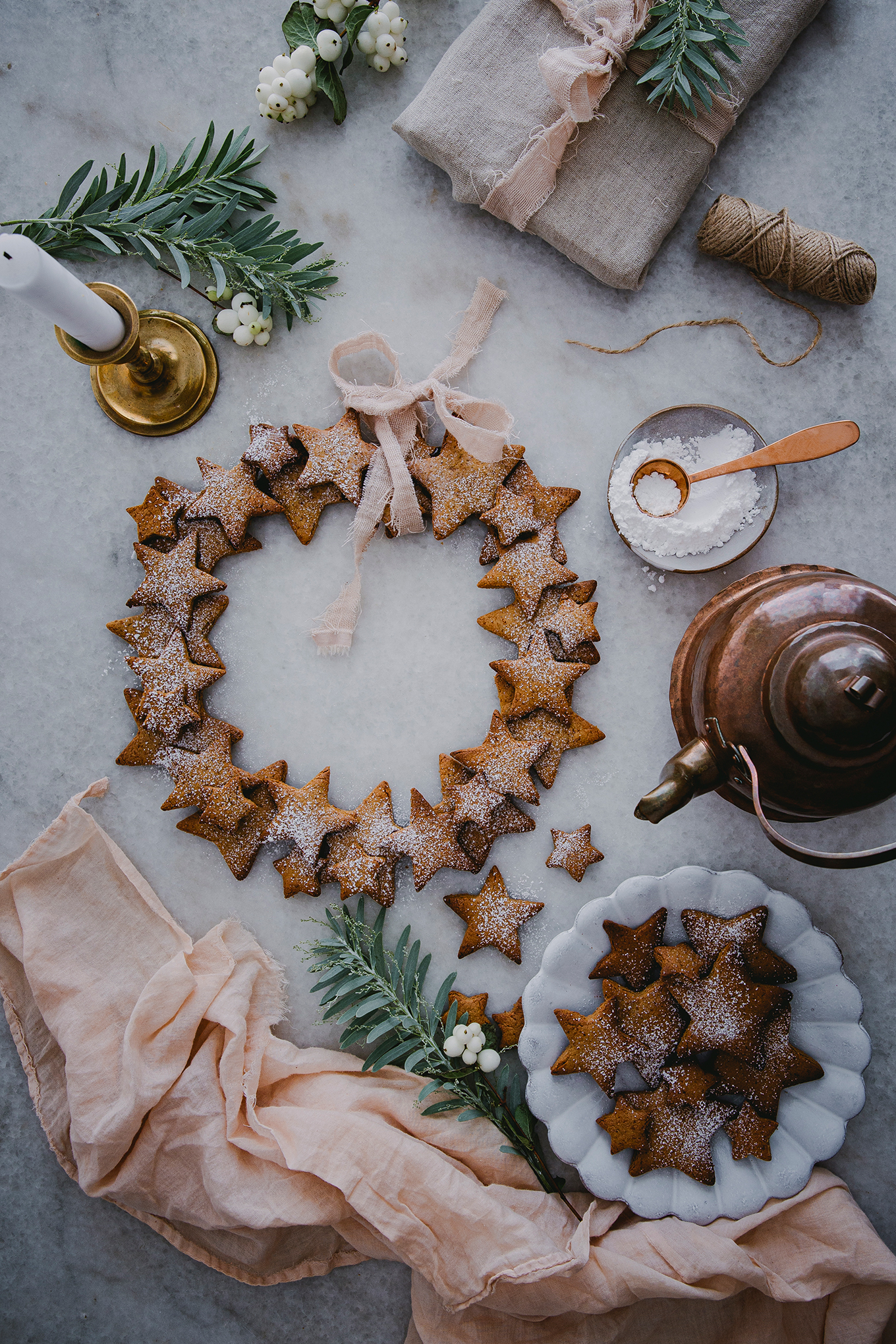 Gingerbread cookies stars crown - Carnets Parisiens