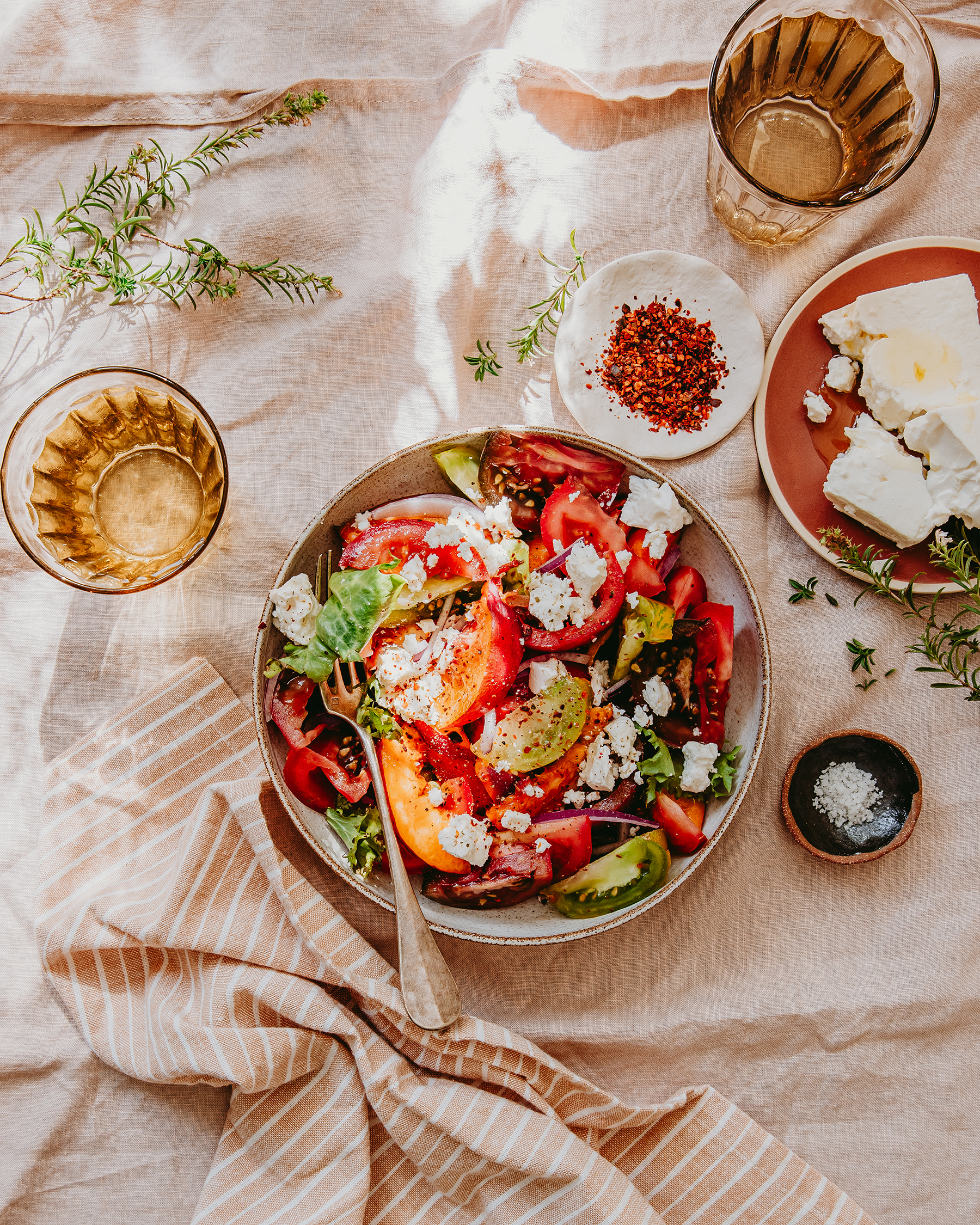 Salade de tomate, nectarine et feta